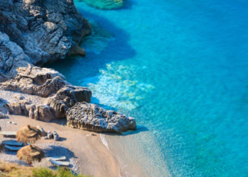 “Wom Travel”: Deti i Shqipërisë, guida 2025 nga veriu në jug