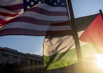 Washingtoni sulmon aleatët: Njohja e Palestinës, shfaqje politike
