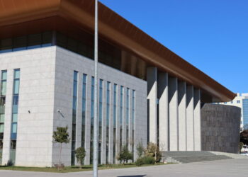 Gjykatat: Avokatët vonojnë çështjet gjyqësore! Institucionet publike, të dytët në vonesa në pyetësorin e KLGJ