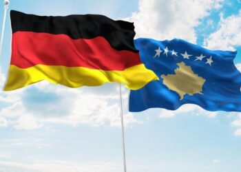 Mbyllja e institucioneve shëndetësore serbe në veri të Kosovës, zyrtari gjerman: Përmbahuni! Bien ndesh me..