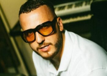 Ora 1.5 mln euro “zbulon” Mozzikun/ Reperi i njohur arrestohet në aeroportin e Prishtinës