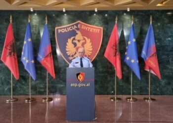 Dita e parë e shkollës, policia njofton masat e reja: Do të mbyllen lokalet dhe ambulantët