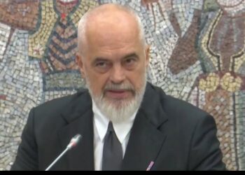 “Pse i lejoi shteti?!” Rama për ndërtimet pa leje: Shkelja është shkelje, inspektorët do mbajnë përgjegjësi direkte