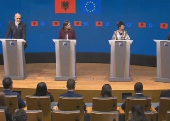 Live/ Shqipëria hapi sot grupkapitujt e radhës, konferenca për mediat në Bruksel