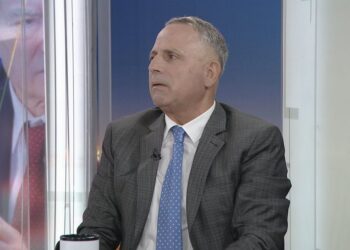 Roland Qafoku apel Alimehmetit: Mos kandido për Tiranën do digjesh, kryetar grupi duhet të ishte Belind Këlliçi