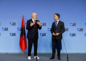 Rama në takim me Rutte: Do ndërtojmë portin e ri ushtarak në Porto Romano