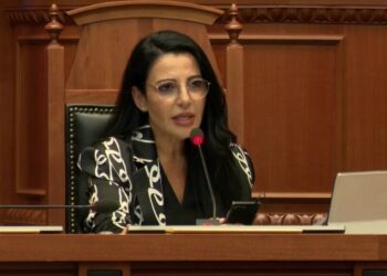 Balluku: Investimet e huaja u rritën me 8 milionë, në vetëm 6 muaj