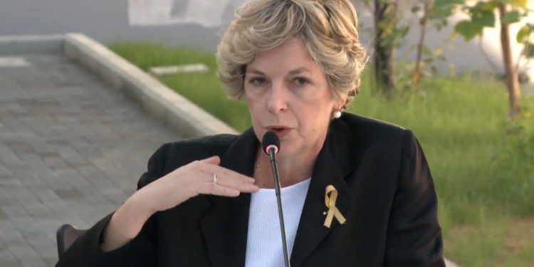 “Mjekësi me inteligjencë artificiale”, ministrja Sala premton rimbursimin e barnave onkologjike: Mjekët e rinj do t’i mbajmë në Shqipëri