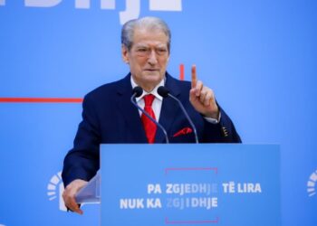 Berisha reagon për raportin e DASH: Shqipëria është shndërruar në parajsën e larjes së parave
