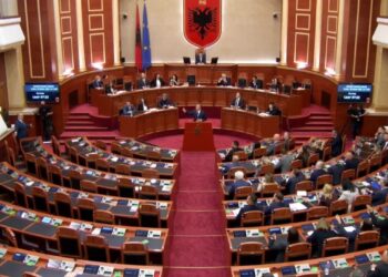 Miratohet në Kuvend kalendari i Punimeve për 3 javët e ardhshme, opozita braktis sallën