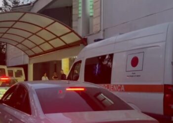 Detajet/ 3 vajzat e mitura konsuamuan karamelet që gjetën te koshi i mbeturinave, dy përfundojnë në reanimacion