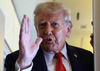 “Pse i zhvendosa nëndetëset bërthamore pranë Rusisë”/’Zbërthehet’ Trump: Ja fjala e rrezikshme që s’duhej përdorur