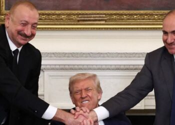 “Ndala luftën Shqipëri-Azerbajxhan”/ Gafa e Trump, ngatërron për herë të tretë vendin tonë me Armeninë