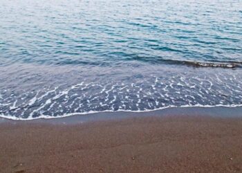 Velipojë, dy pushues nga Kosova humbin jetën në det