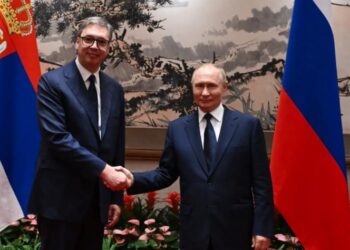 “Rusia mbështet integritetin territorial të Serbisë”/ Vuçiç takon Putin, flasin edhe për Kosovën