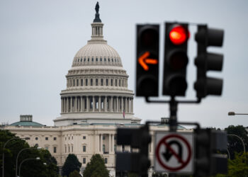 Dështon miratimi i pr.ligjit për shpenzimet, mbyllet Qeveria amerikane