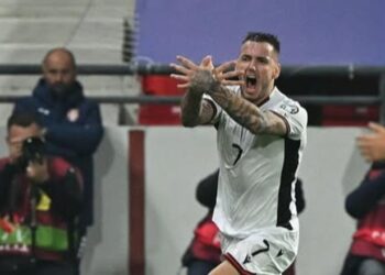 Festa me ‘shqiponjë’ e Rey Manajt tifozët serbë “tërbohen”: Vrite shqiptarin