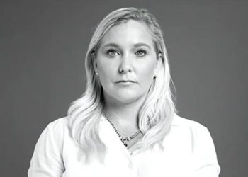 Kush është kryeministri që e ka përdhunuar?/ ‘Tallej ndërsa i lutesha të ndalonte’, rrëfimi shokues i Virginia Giuffre