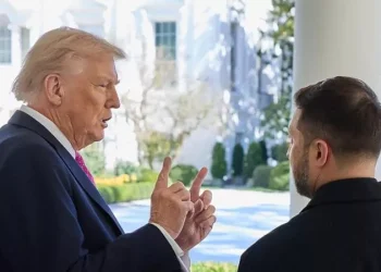 Trump paralajmëron Zelensky-n: Hiqni dorë nga Donbasi, përndryshe Putin do t’ju shkatërrojë!