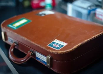 Valixhja e vjetër zbulon sekretin e harruar, pasuri miliarda eurosh e humbur nga nazistët