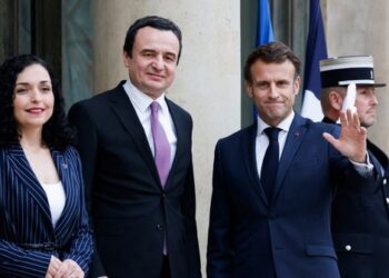 ANALIZA/ “Diplomaci me kakofoni”: Kush flet për Kosovën?