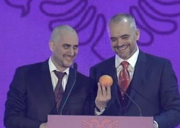“Shkriu së qeshuri edhe Kongresin e PS”, Florjan Binaj i përgjigjet Ramës: Aktori më i madh je ti