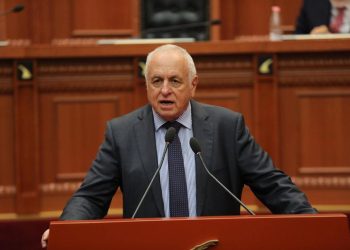 Amendamentet e PS duhen hedhur në kosh/ Tritan Shehu kundër ligjit për barazinë gjinore