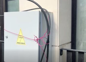 “Bashkia nuk është në shërbim të qytetarëve”, Haçkaj nis fushatën: Këta janë vrasës!