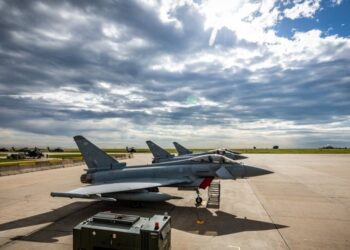 12 orë pranë kufirit të Rusisë! Avionët amerikanë dhe britanikë me mision special
