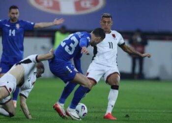 “Kosova është Serbi”/ Thirrje raciste nga tifozët serbë gjatë ndeshjes me Kombëtaren shqiptare