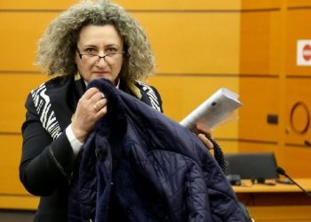 Është dënuar apo jo me vendim të formës së prerë? Irena Gjoka shkakton debat në Komisionin e Ligjeve