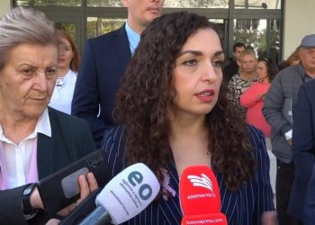 Osmani pret Von der Leyen: Kosovës t’i hiqen masat e padrejta dhe t’i jepet statusi i vendit kandidat në BE