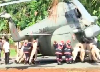 VIDEO / Helikopteri me Presidenten në bord ngec në betonin e sapohedhur