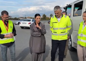 “Jo vetëm rrugë të sigurta, por edhe estetike”, Balluku inspekton punimet në rrethrrotullimin e Rinasit