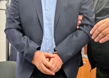 U arrestua nën dyshimet për korrupsion, ‘Specialja’ ndalon për 48 orë prokurorin shqiptar