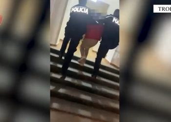 Kapet 25 vjeçari që do çonte drogë në Kosovë, procedohet dhe nëna e tij