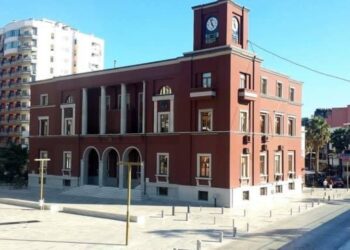 EMRAT / Zëvendësohen administratorët në 7 njësi administrative në Durrës dhe Sukth