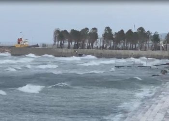 Vlora do të përfshihet nga moti i keq, bashkia del me njoftim të rëndësishëm për qytetarët