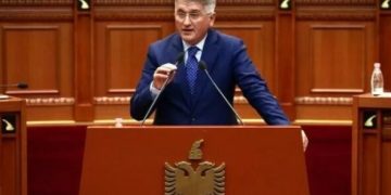 “Parlamenti është marrë peng”, Agron Gjekmarkaj në Konferencën e Kryetarëve: Mazhoranca po përpiqet të…