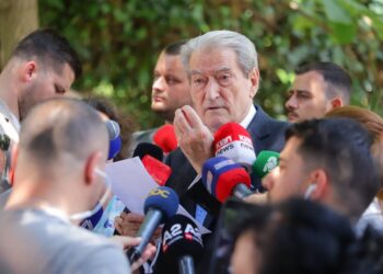 Berisha pas daljes nga SPAK akuza Dumanit: Ja si policia greke e ka përzënë Irena Gjokën