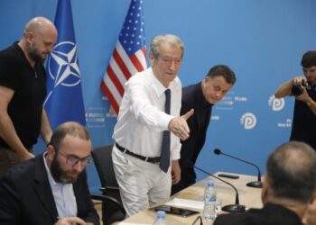 Nga emrat e kandidatëve te Begaj, zgjimi i stonuar i opozitës