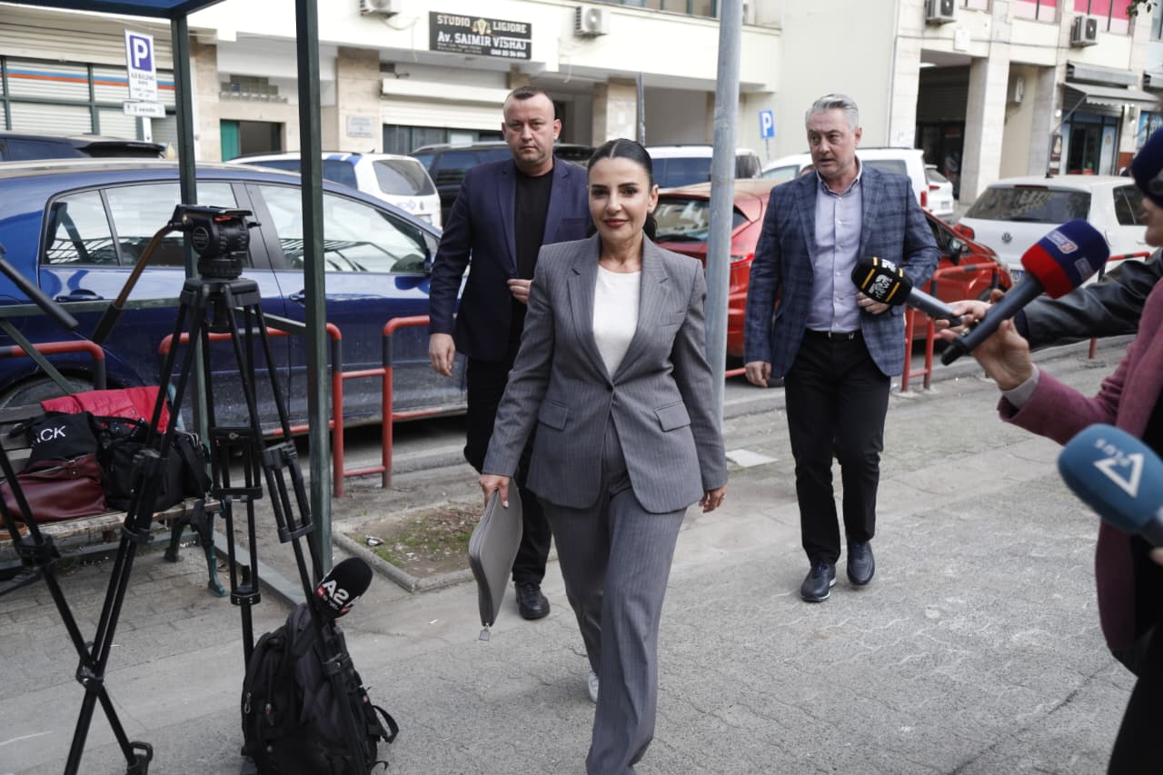 pushteti-gjyqesor-nuk-duhet-te-sfidoje-ekzekutivin-dhe-legjislativin-analisti-balanca-kushtetuese-duhet-respektuar