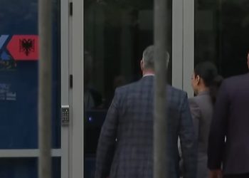 Zv.kryeministrja Belinda Balluku paraqitet në SPAK