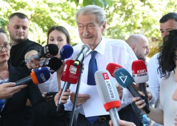 Berisha habit me deklaratën e tij: Unë nuk besoj kurrë që protesta është rruga për t’iu kundërvënë Gjykatës (VIDEO)