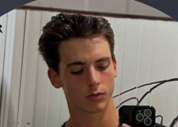 Tragjedi në familjen shqiptare në Itali, vëllai i mitur gjen pa jetë 19-vjeçarin në dhomën e gjumit