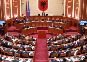 Pyetjet e deputetëve për Dumanin dhe Çelën me gojë apo me shkrim? Debatet në Kuvend, a rrezikon të bllokohet seanca?