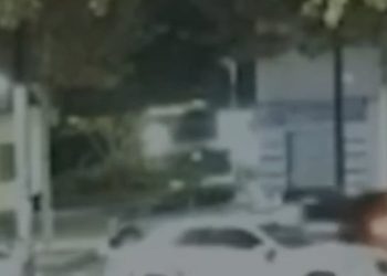 (FOTO/ VIDEO) I dehur në timon i mori jetën 17-vjeçarit në Vlorë/ Momenti kur shoferi i ‘Porsche’ merr para të riun