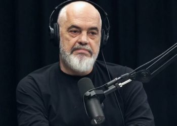 ‘Ka shkrirë gazit edhe Kongresin e PS”! Rama ironi me Binajn: Kandidat i opozitës? Aktorët me role jetojnë…