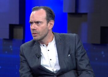 “Po ju dikton Rama kalendarin antikushtetues”/ Gazetari ngre tonet: PD në koma, Binaj pa program