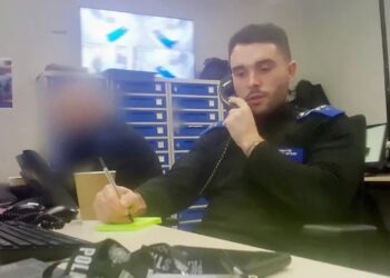 Skandal në policinë e Londrës, gazetari i BBC infiltrohet dhe zbulon sjellje të papërshtatshme nga oficerët